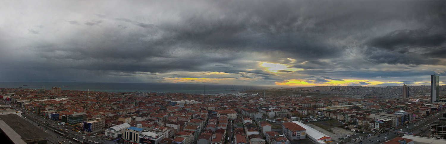 istanbul panorama by Omid Erfani
